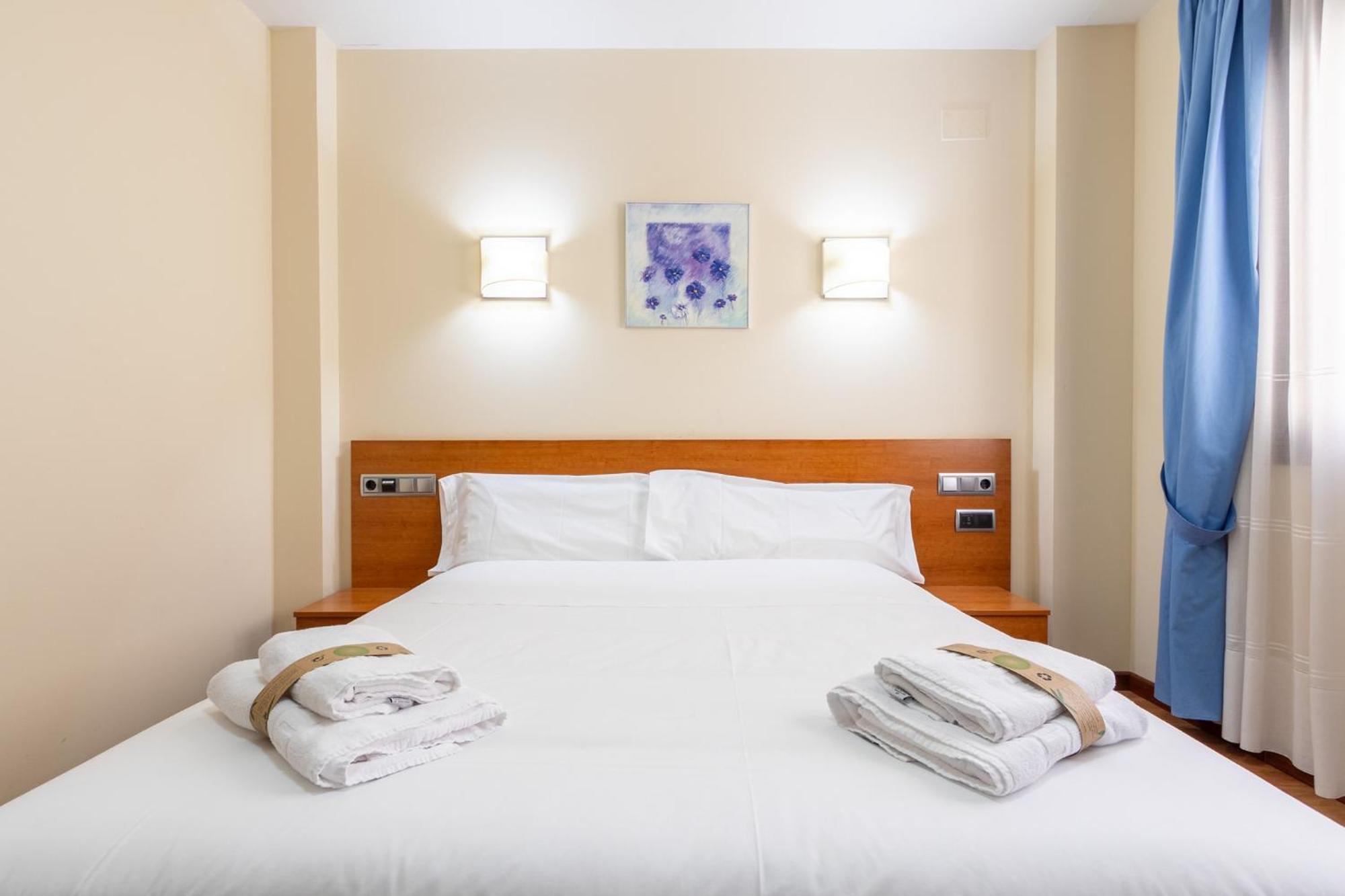 Insidehome Zaravencia Plaza Mayor Торо Екстериор снимка