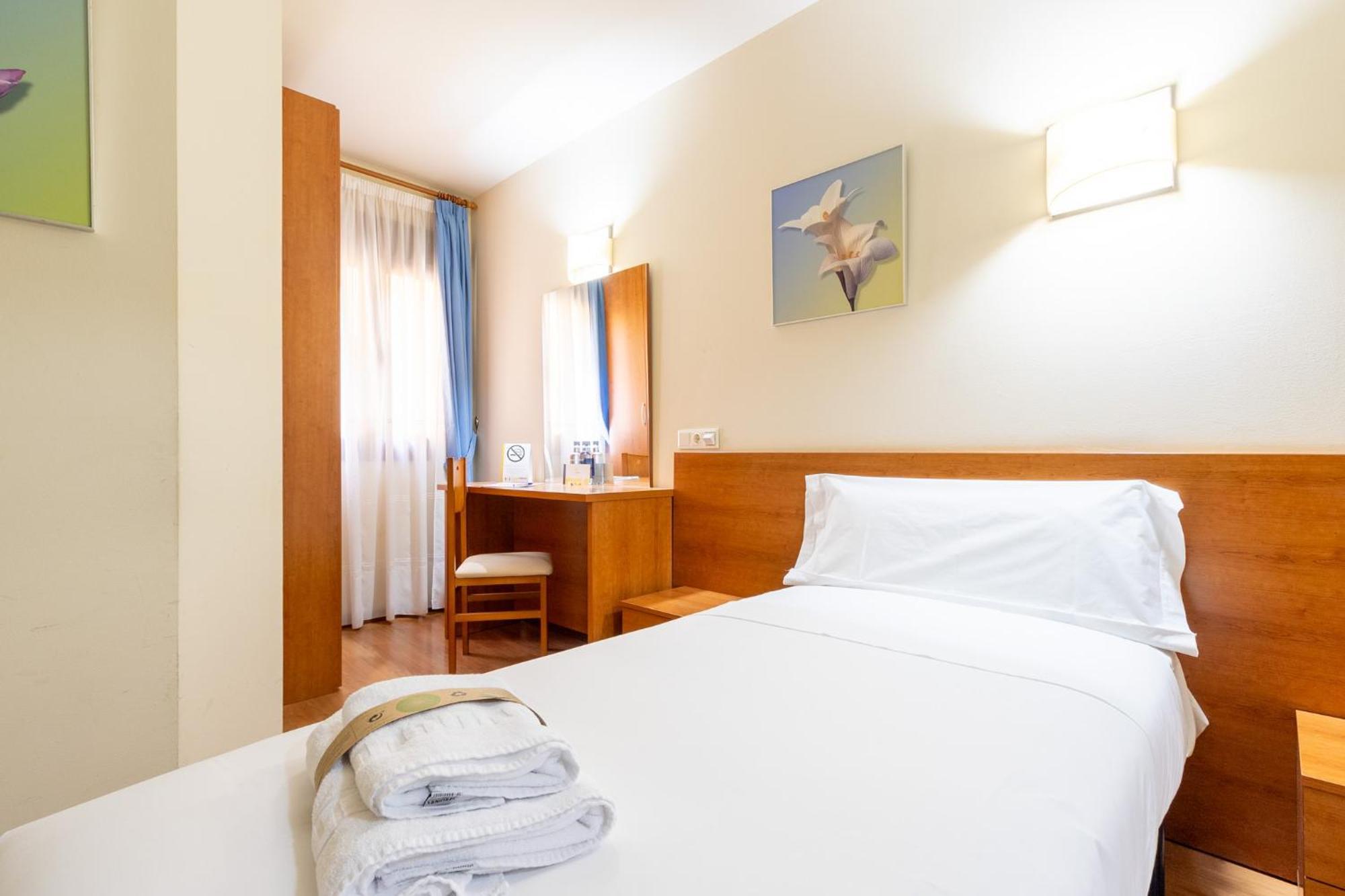 Insidehome Zaravencia Plaza Mayor Торо Екстериор снимка